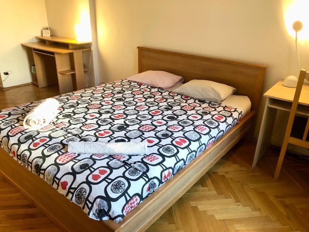 Chez Jitka Et Gautier - A Great Alternative To A Hotel Praga Esterno foto